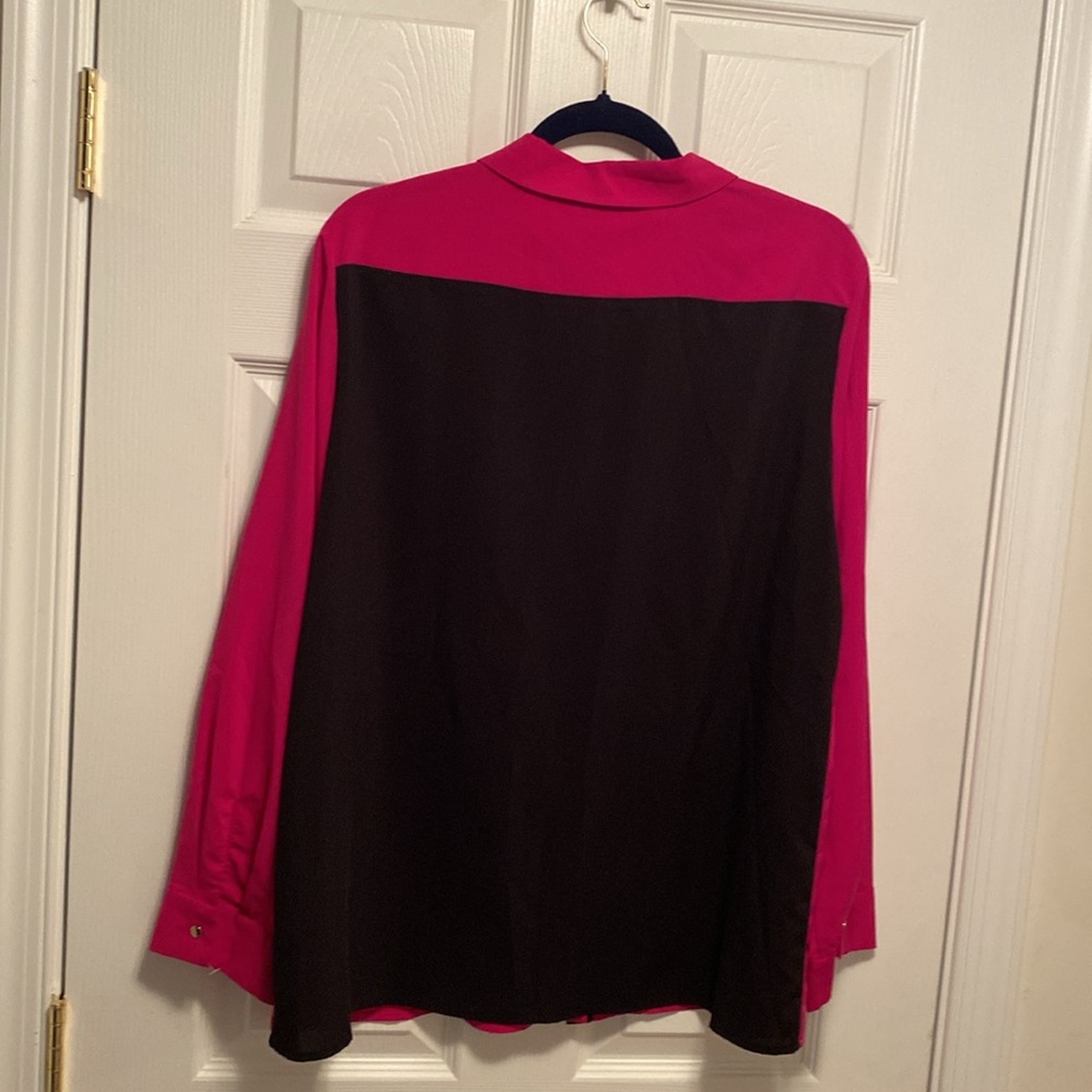 Calvin Klein Magenta Button Down Blouse…size XL - Picture 2 of 5